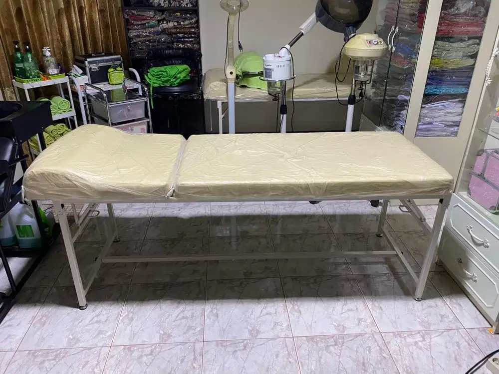 Bed Salon / Bed Massage Lipat Kokoh + Senderan Bisa Diatur