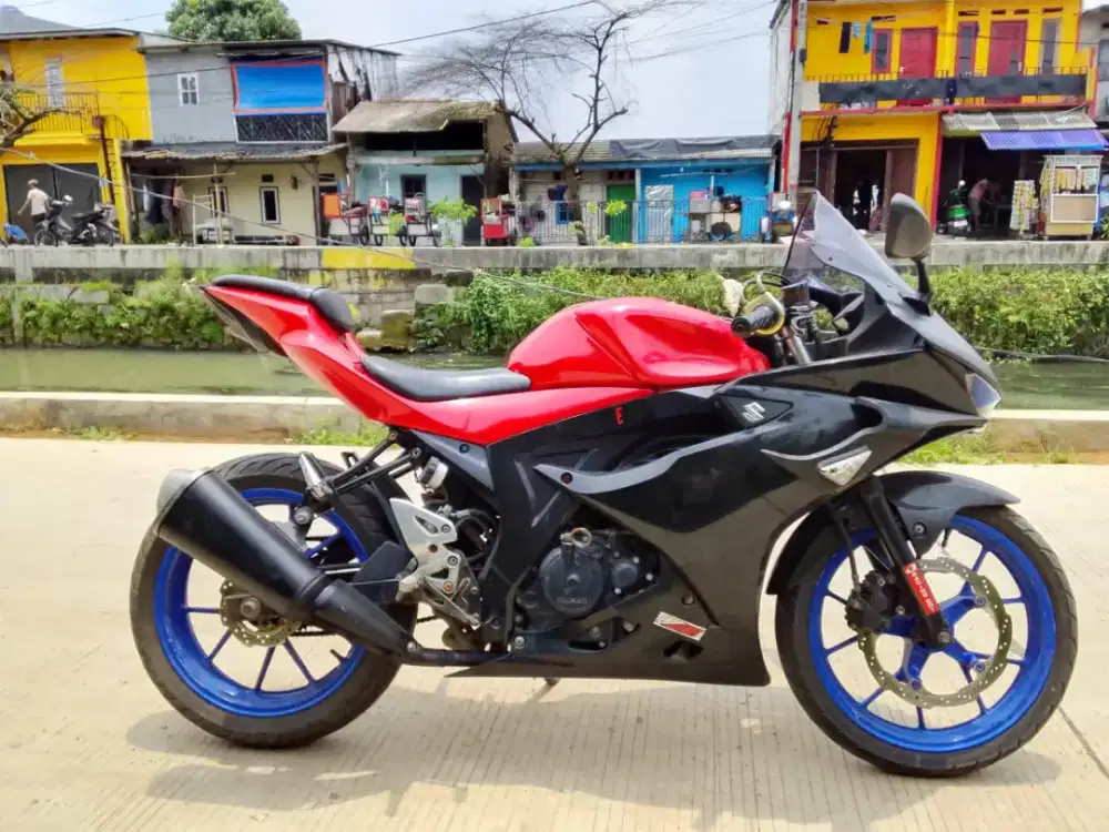 Di jual Suzuki GSX