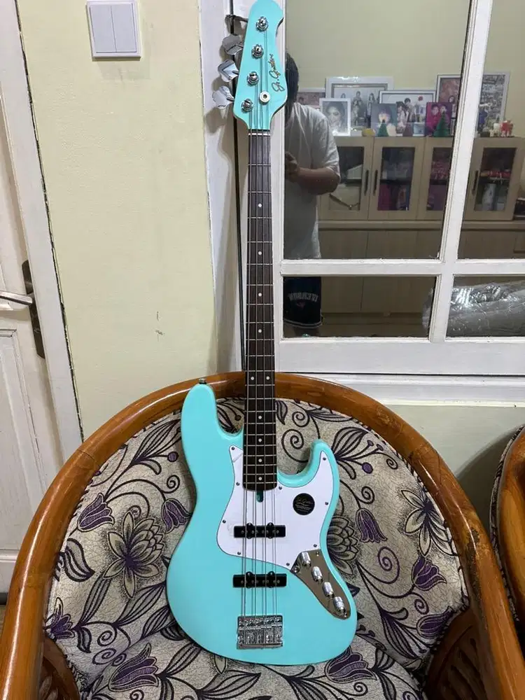 JS Guitar 4 Strings Jazz Bass