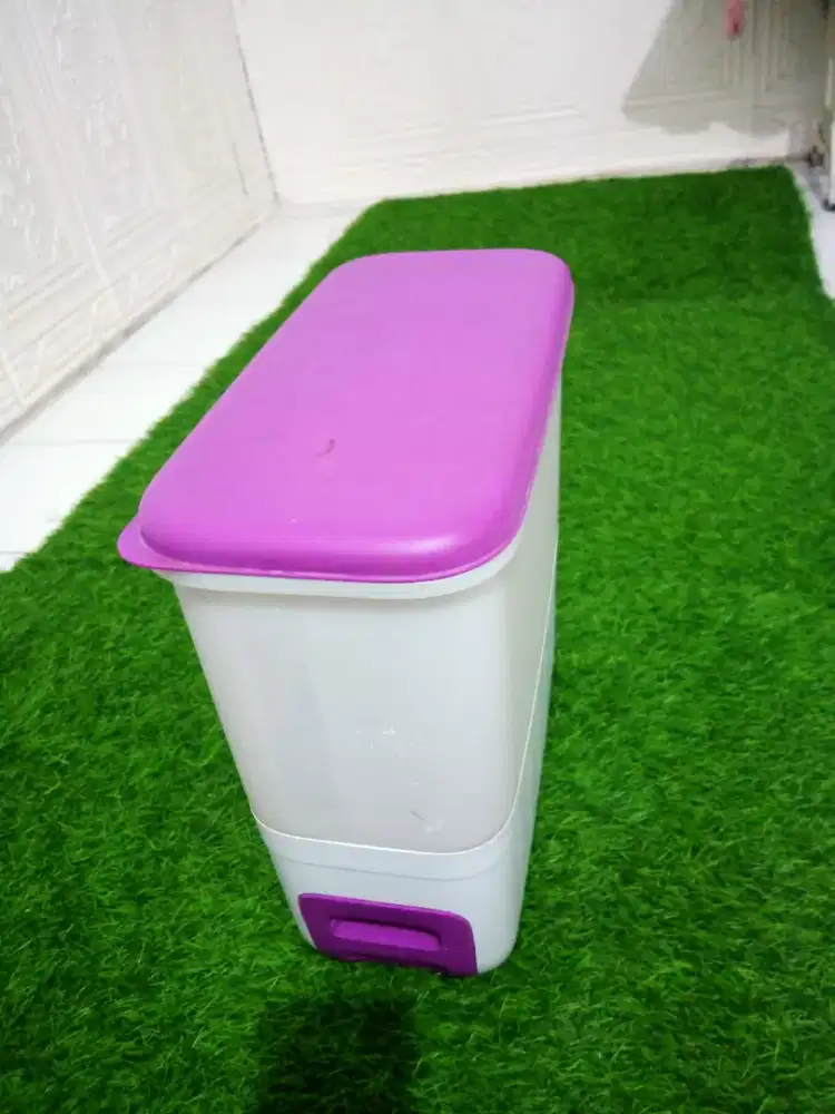 Tupperware rice smart dispenser