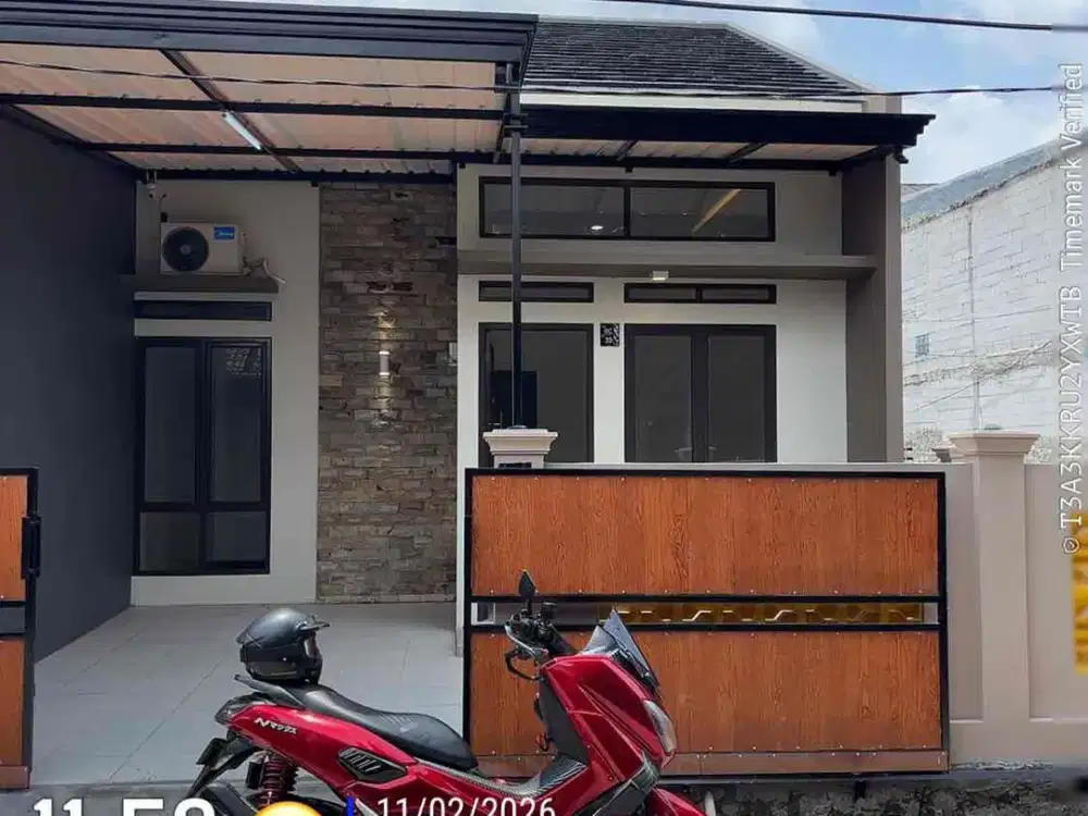 rumah cantik siap huni isi lengkap posisi hook bisa KPR di sepatan