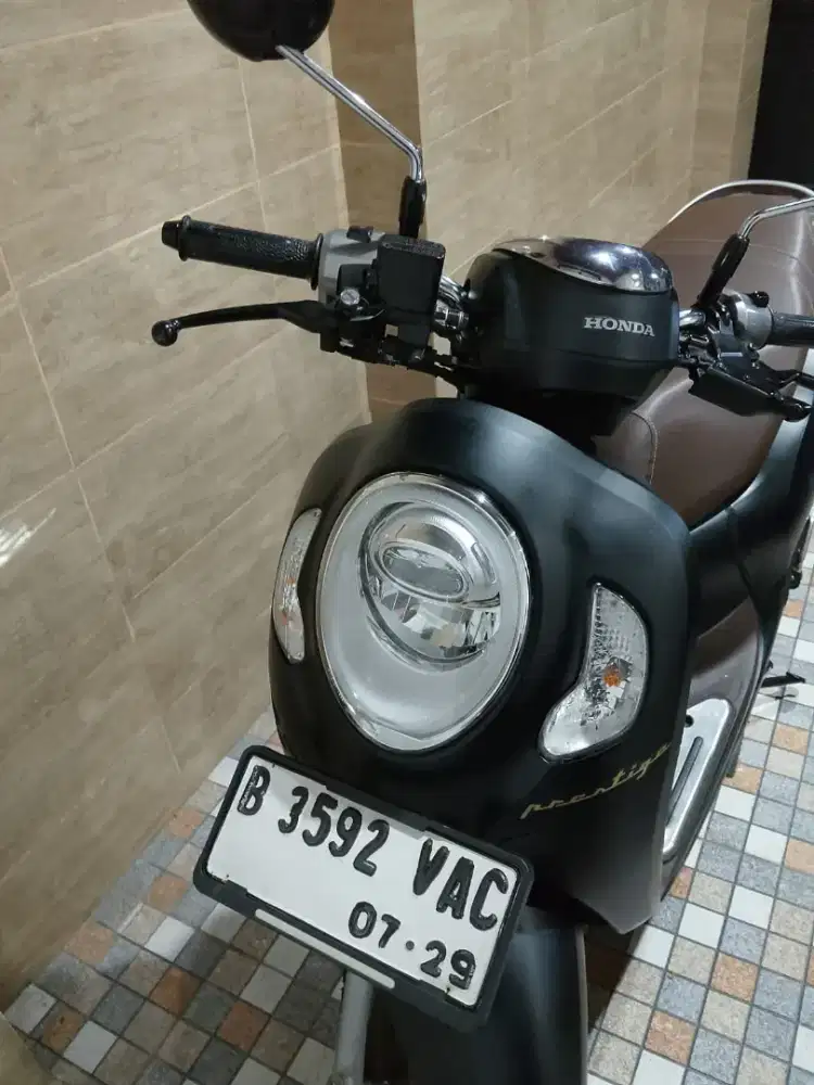 Scoopy prestige 2024 km 6000