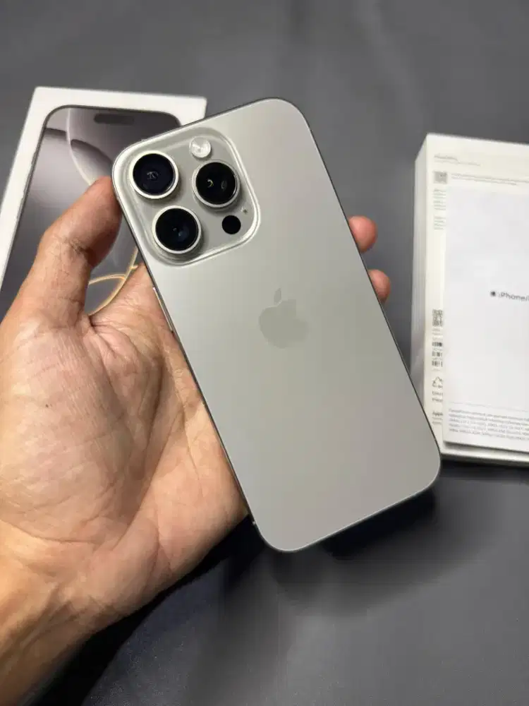 iPhone 16 Pro 256Gb iBox Garansi aktif sampai mei 2026