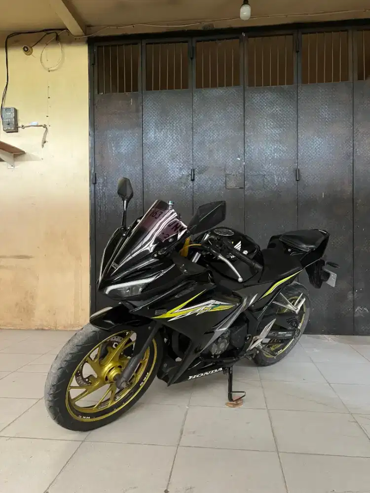 dijual Honda CBR150R