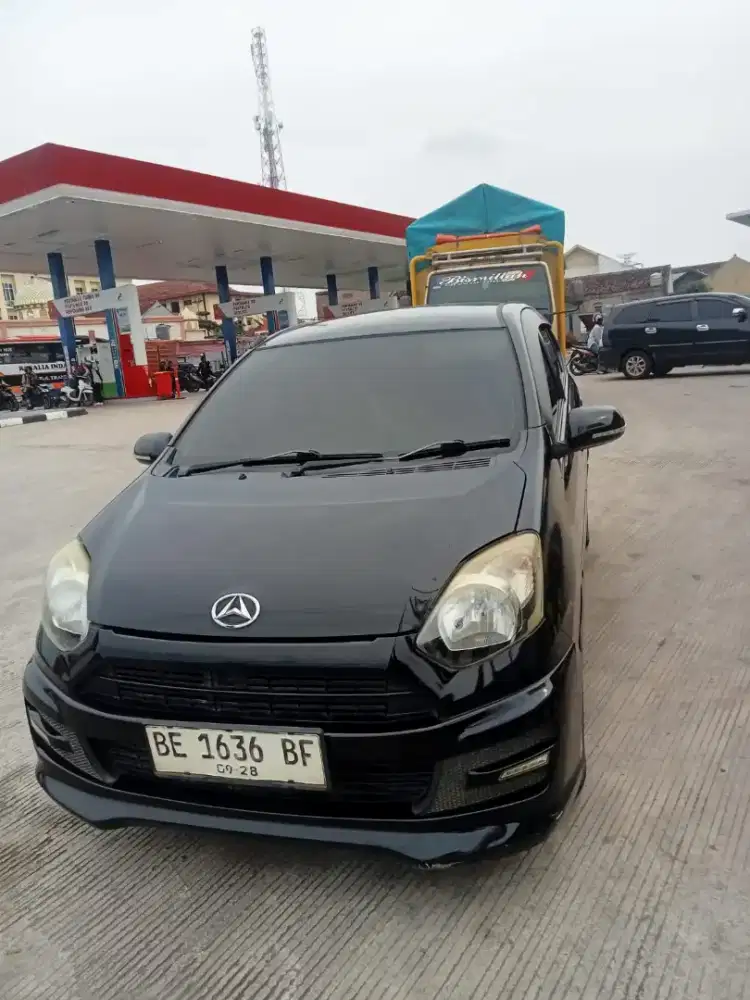 Daihatsu Ayla type M