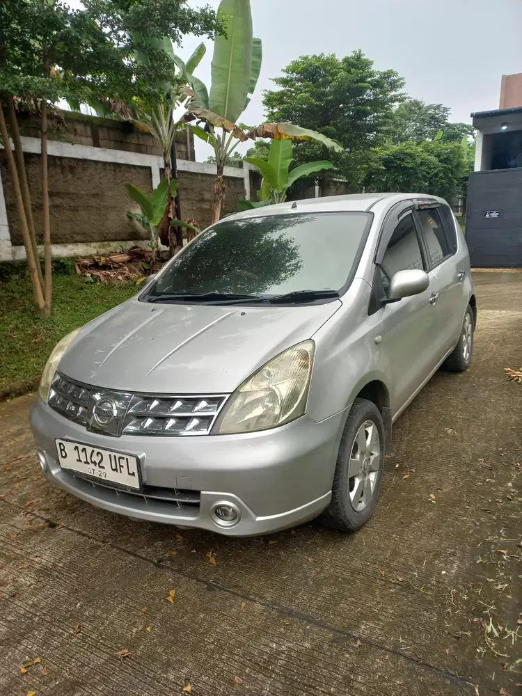 Nissan Grand livina 2009 Bensin