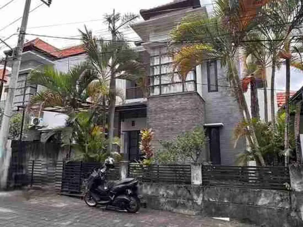 Rumah One Gate Ada Taman Kaw Elit Gn Salak Kerobokan Jl7mtr Paving