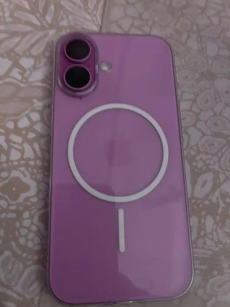 Iphone 16 128 ibox garansi sampai Juli 2026