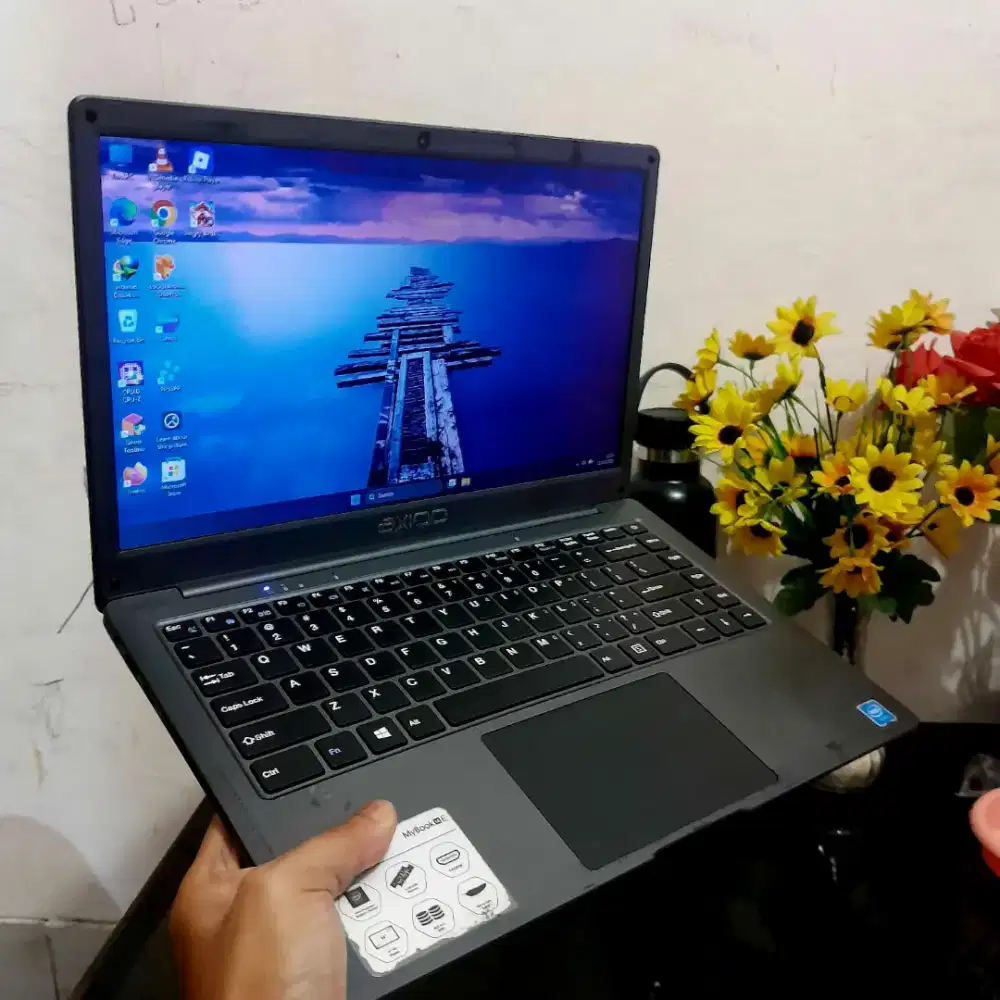Axioo Mybook 14E Superslim sudah SSD windows 11 baterai awet
