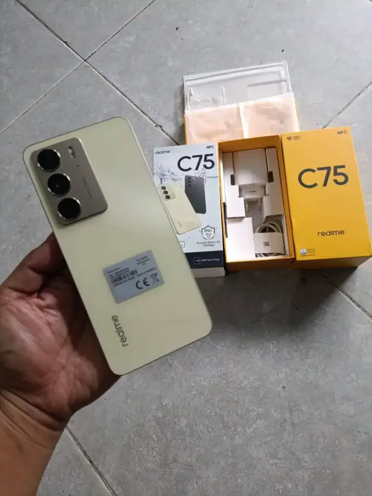 Realme C75 NFC (8+8/128)