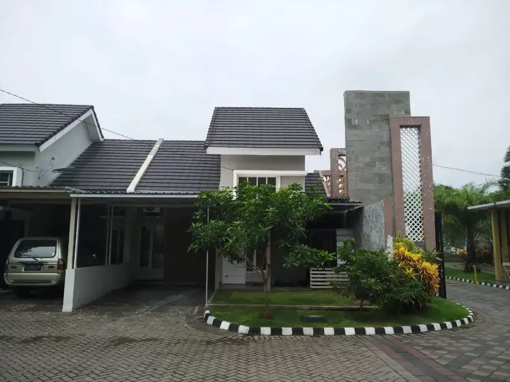 Safira Stone Resort Juanda