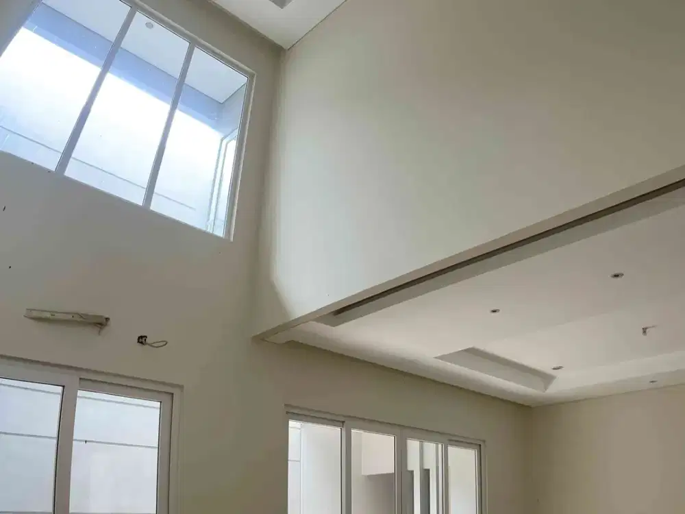 Wisata Bukit Mas Royal Palais