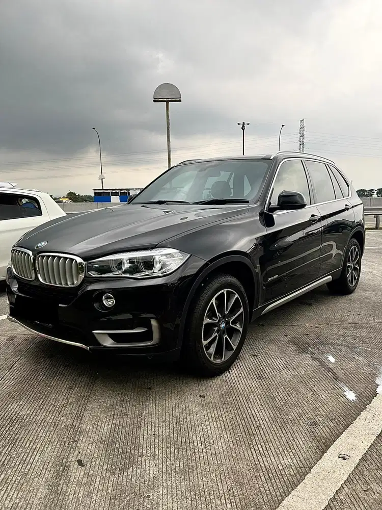BMW X5 F15. low KM 29rb. Tangan Pertama. Service record astra.
