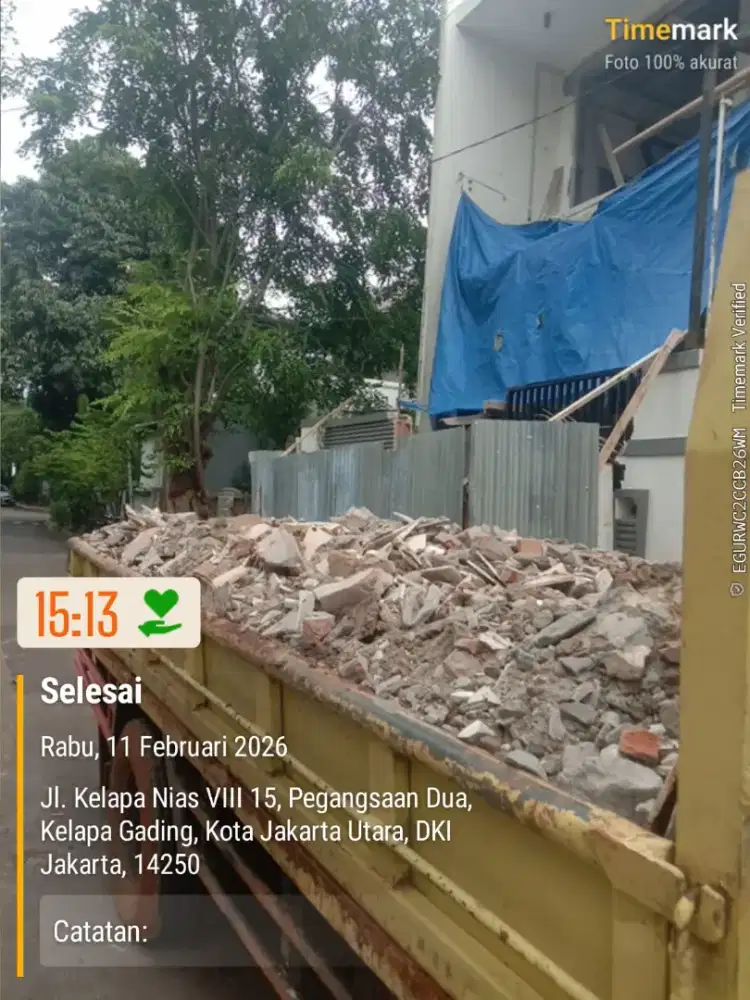 Urugan material puing