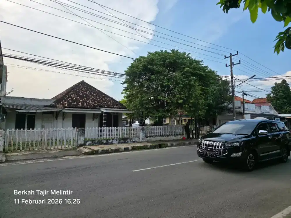 Tanah Pinggir Jalan Kota Metro