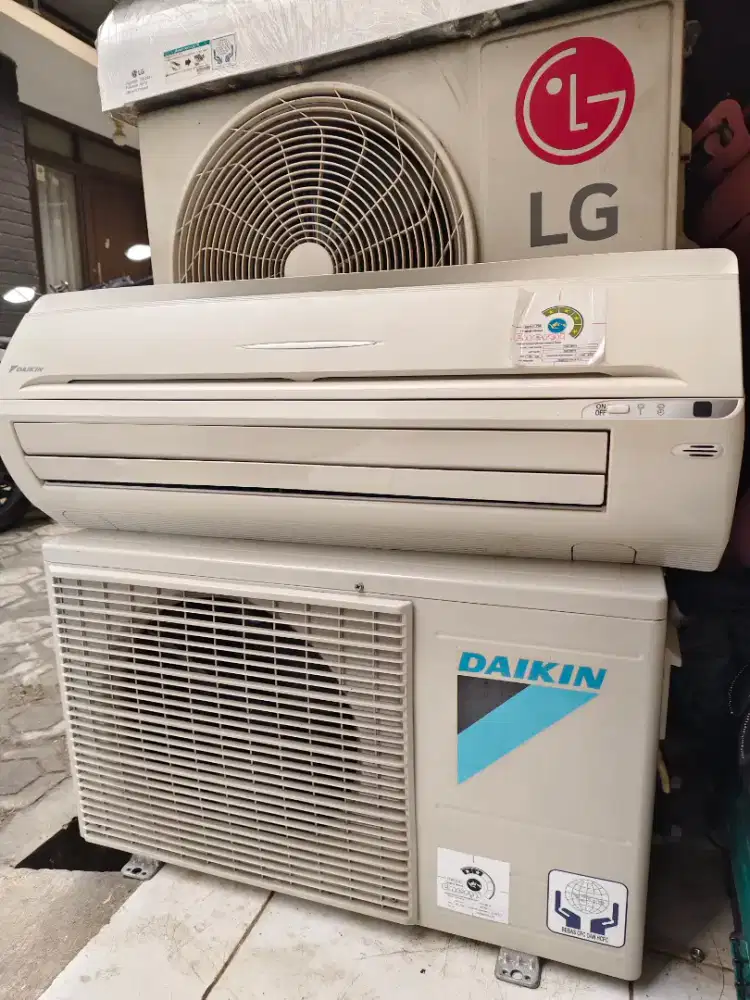 AC daikin thailand ½pk dan 1pk
