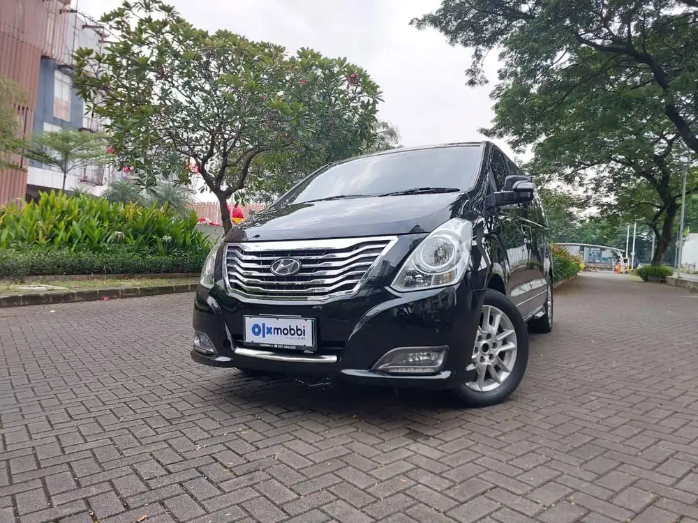 DP 1 JUTA Hyundai H-1 2.4 Royale Bensin-AT 2016 UBH
