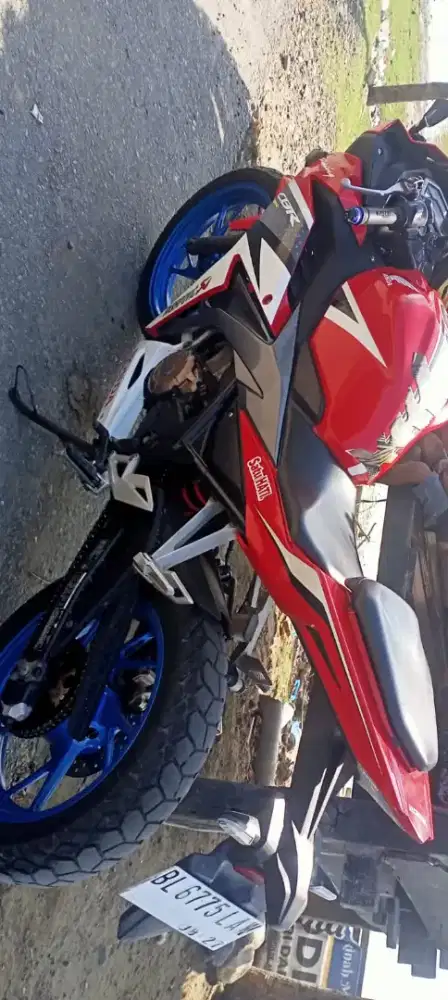 Jual..ajah.ngk DA yg pakek