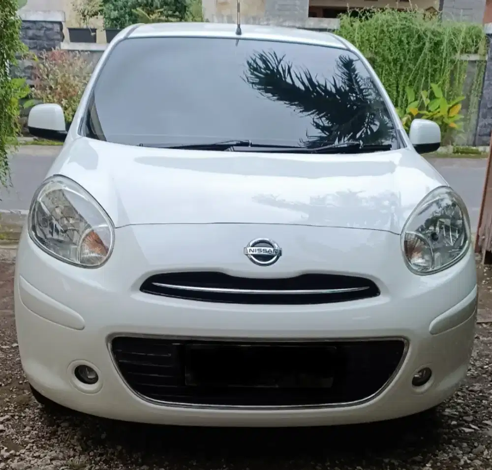 Nissan March AT antik AB pajak 1 Th