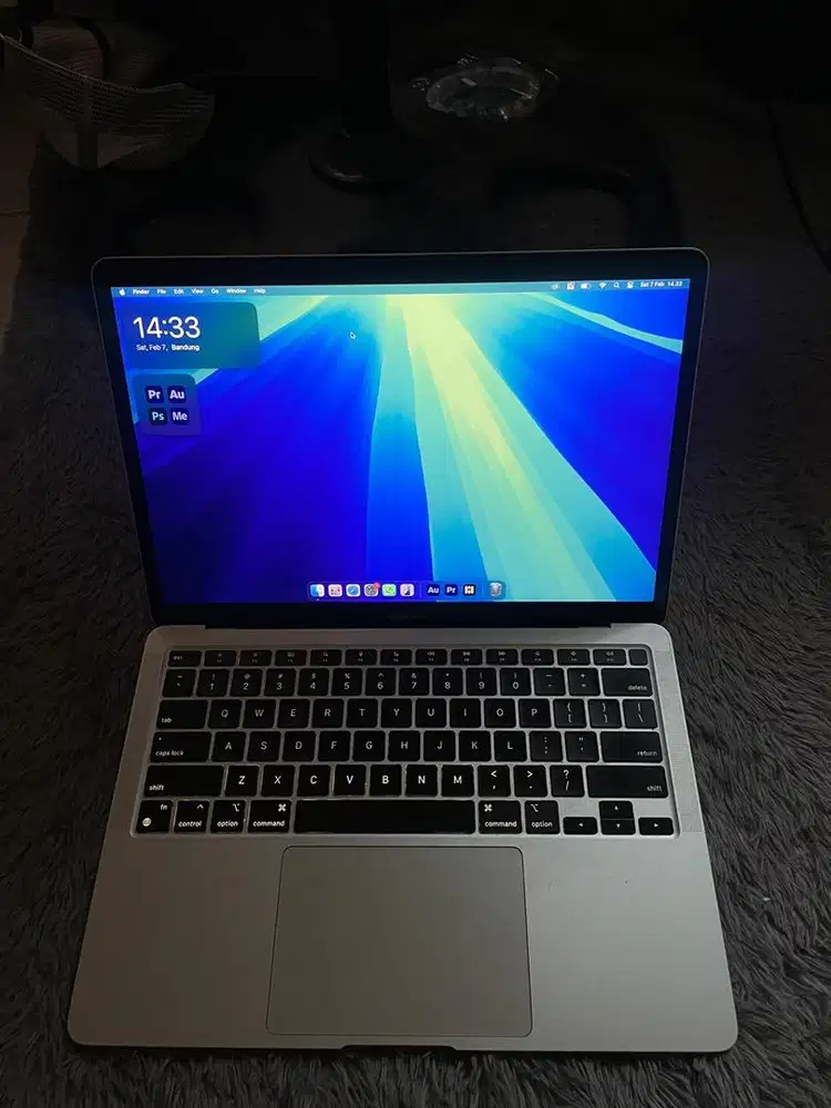 Macbook Air 2020 M1 8/256 ex iBox