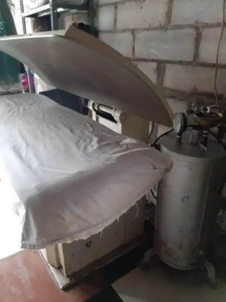 Mesin pres uap untuk laundry/konveksi