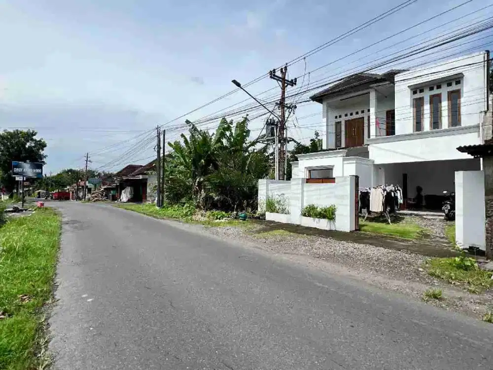 DIJUAL RUMAH LAHAN LUAS TEPI JLN ASPAL SUMBERADI MLATI SLEMAN
