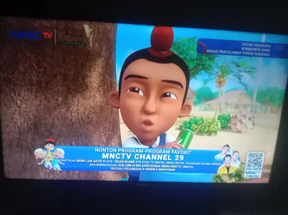 Tv led samsung 40 in.  harus pake setbox