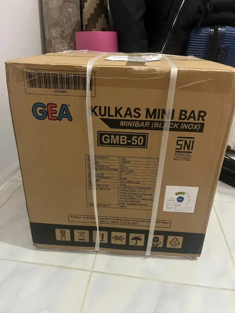 GEA kulkas 1 pintu mini Model GMB-50