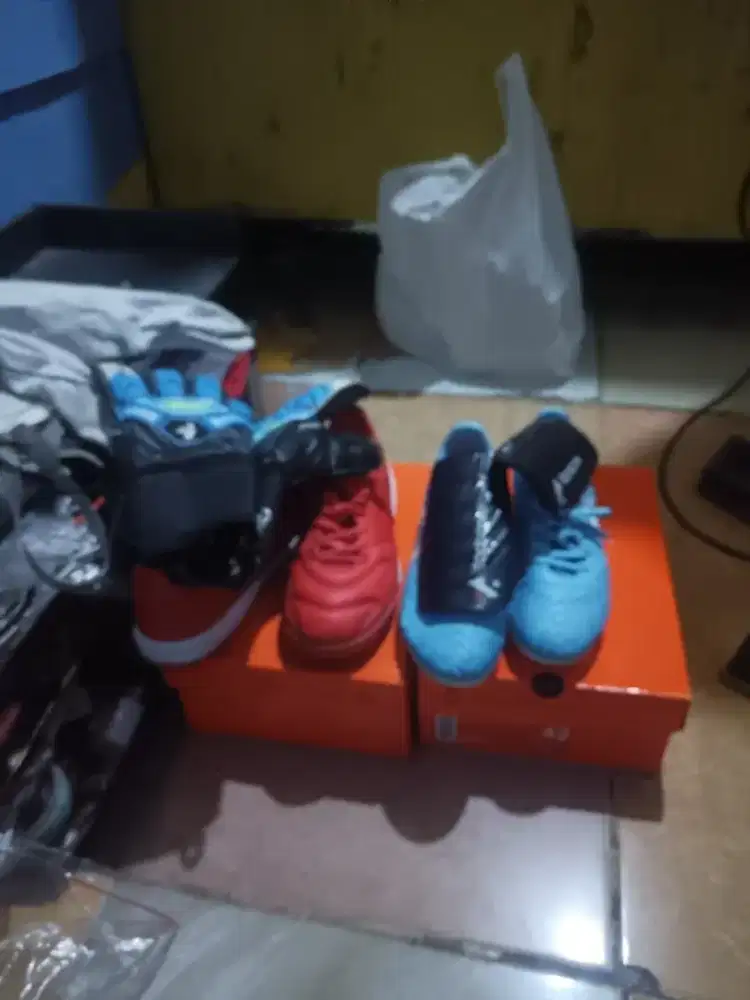 Sepatu bola dan futsal ortus