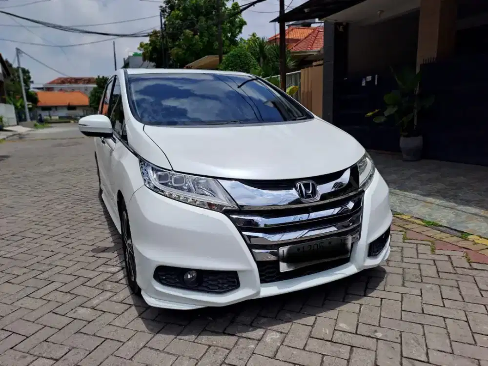 HONDA ODYSSEY E CVT 2014 PUTIH READY JUGA 2015 UNGU