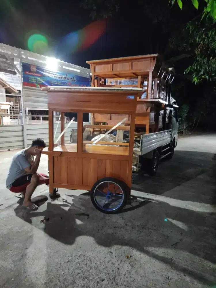 Gerobak Angkringan jg Melayani Pesanan Grobak Bakso Mie Bubur Sate dlL