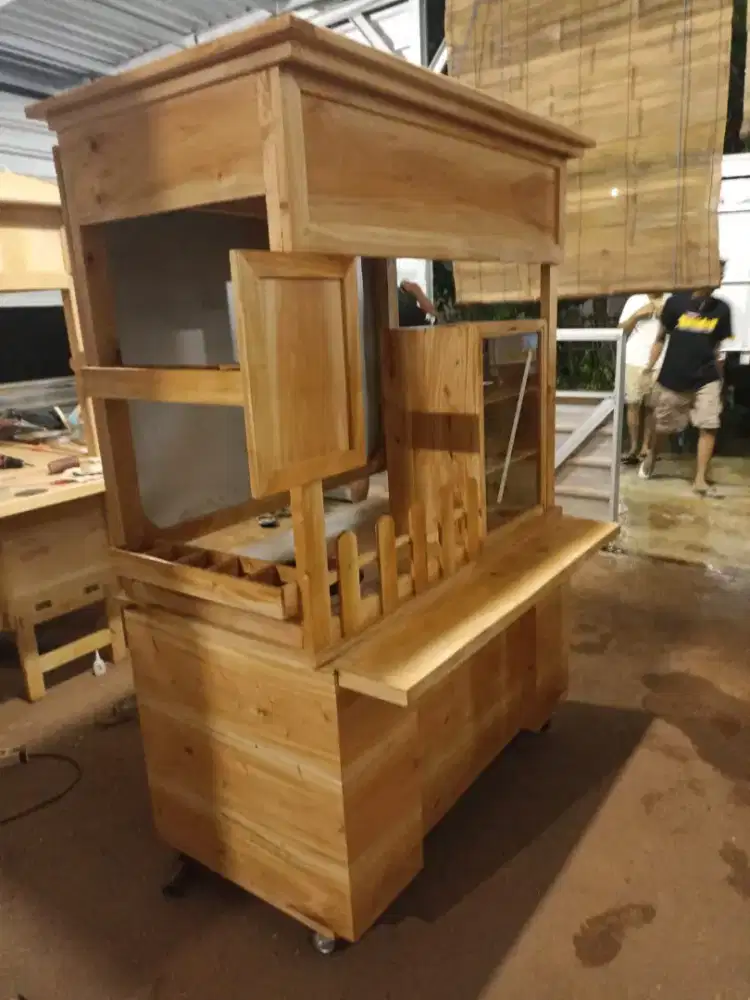 Jual Gerobak Angkringan,Bakso,Mie Ayam,Bubur,Roti BakardlL.