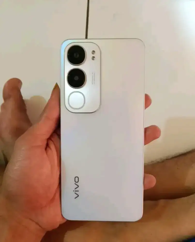 Vivo Y19S 4/64 hp casan
