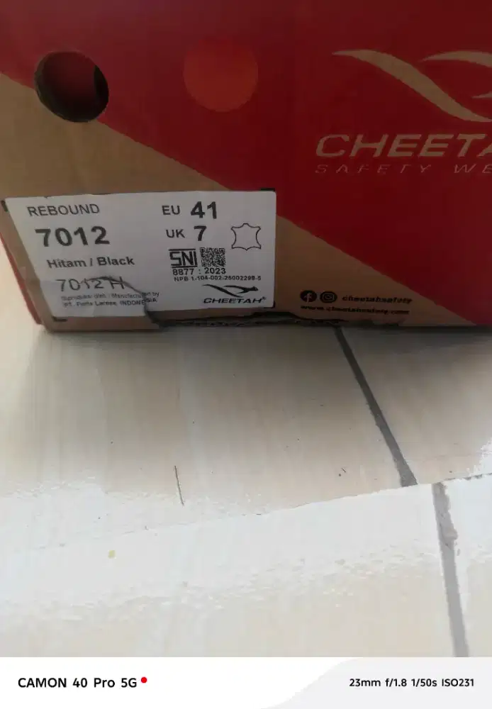 Sepatu safety cheetah