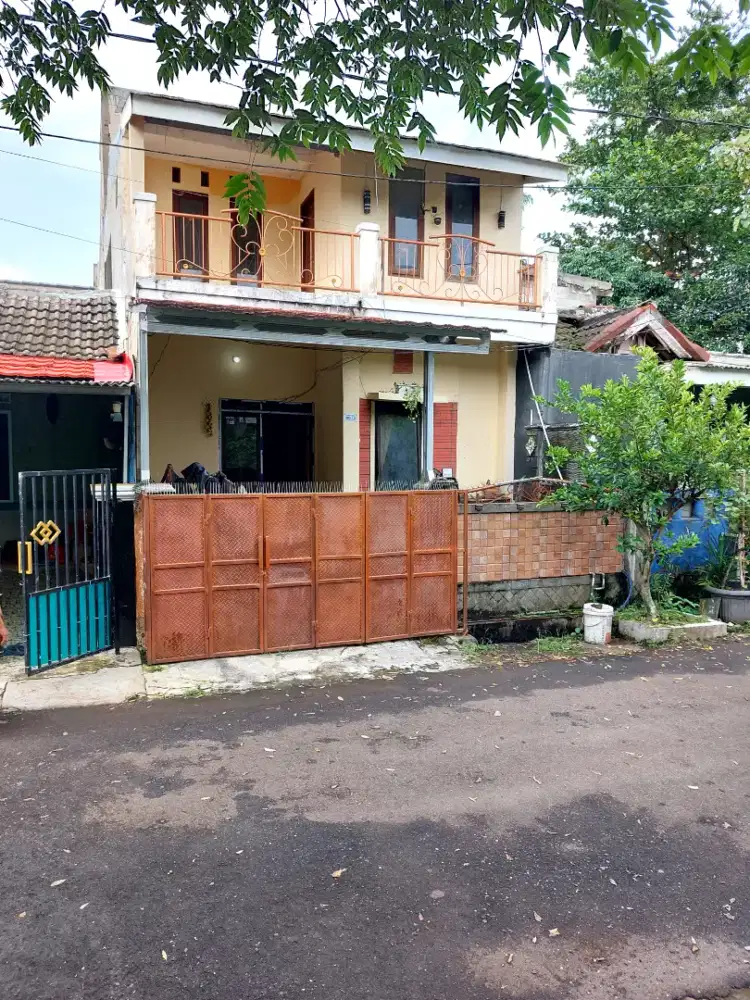 Dijual Rumah Dua Lantai Harga Murah di Citra Indah City