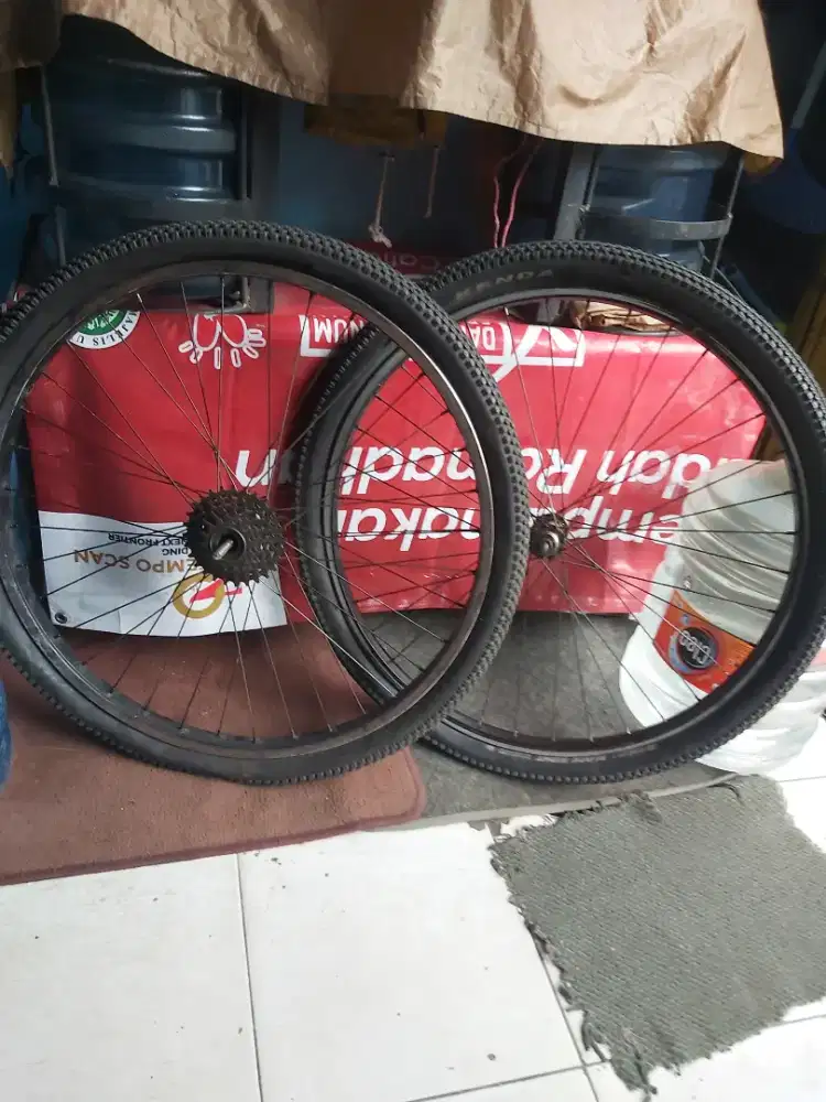 Velg + ban luar kenda uk 26 (tanpa ban dalam)