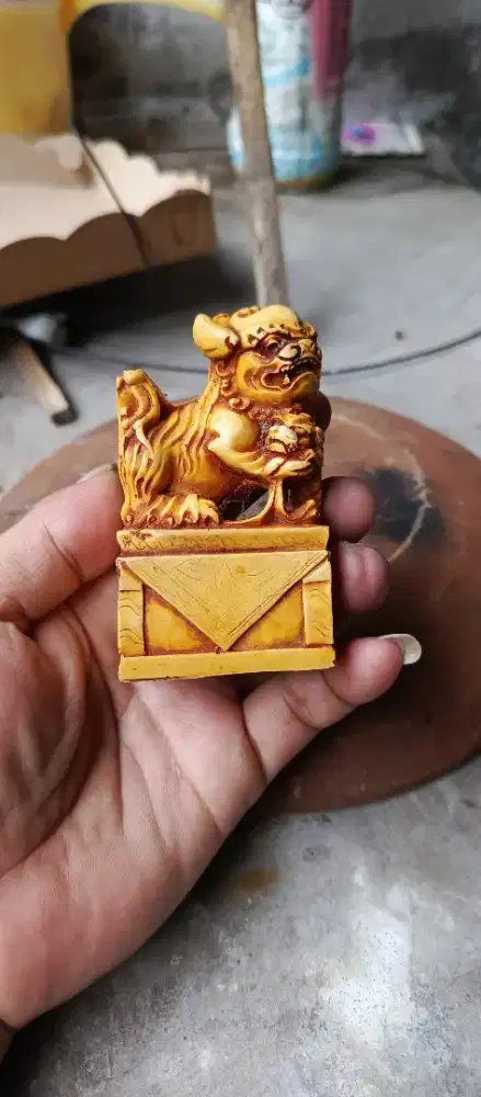 Gak tau namanya lumayan berat jadul kuno dan antik