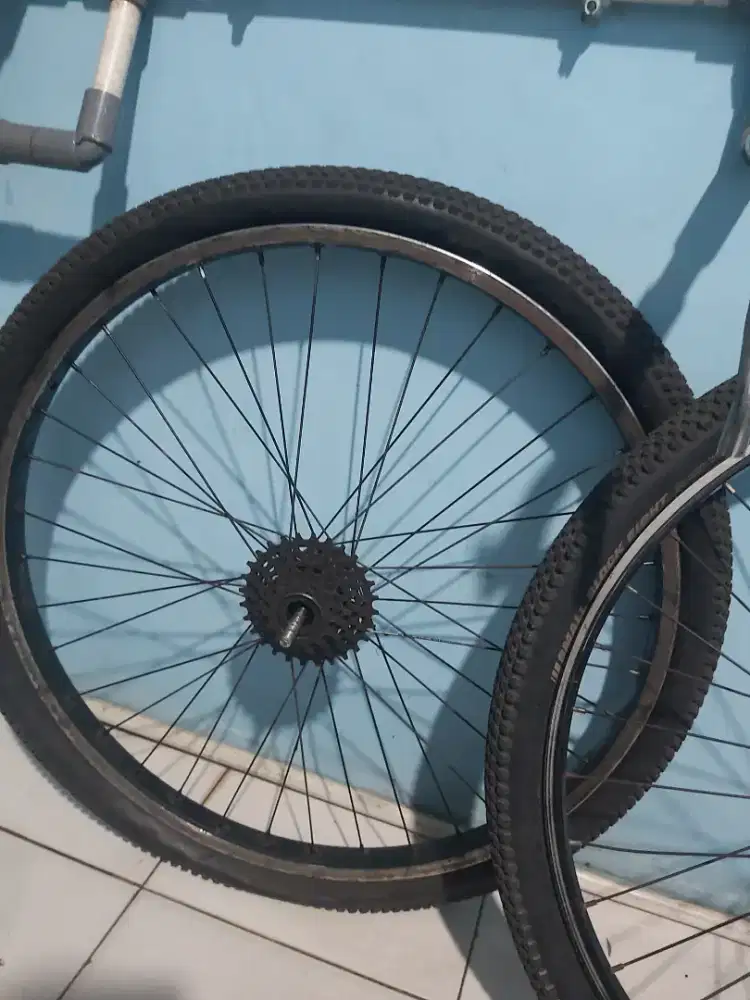 Velg 26 + ban luar Kenda uk 26 (no ban dlm yaa)