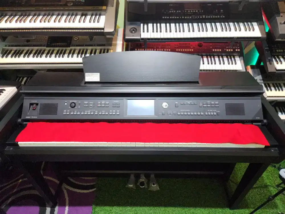 Yamaha Clavinova CVP 605