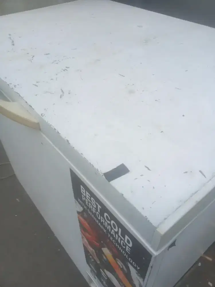 Di jual frezer bix merk GEA normal dijamin beku