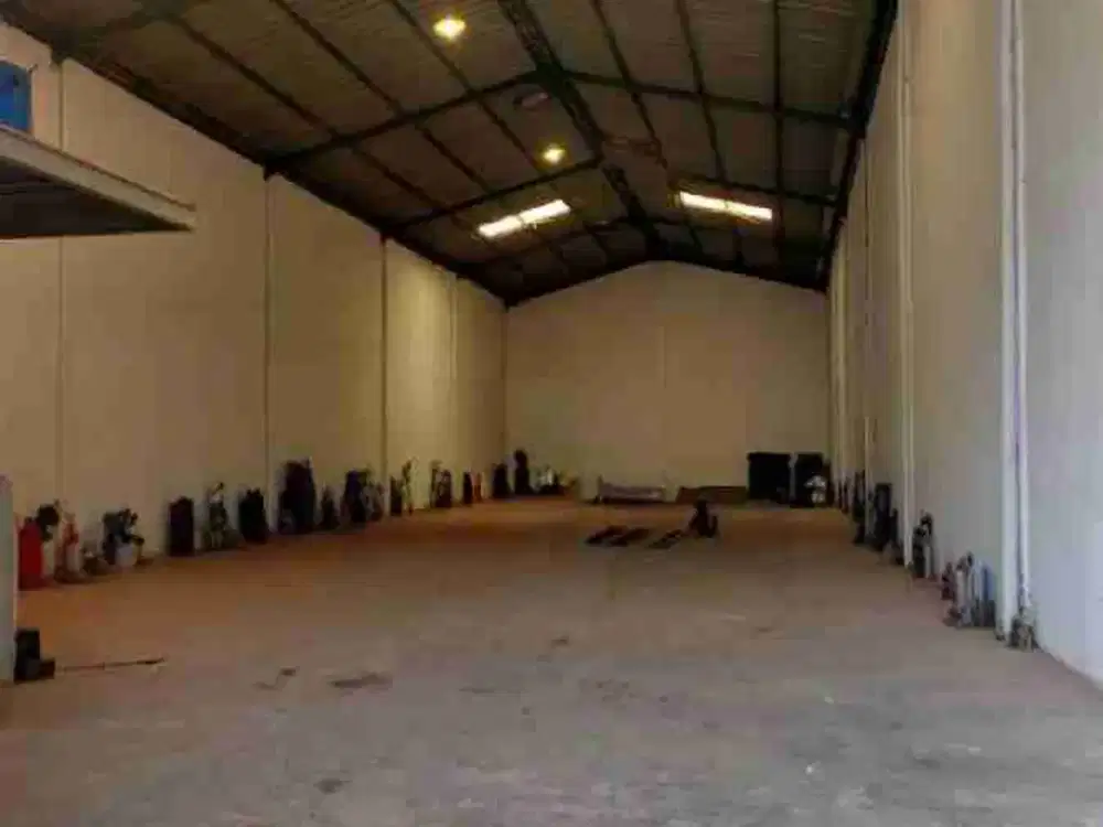 Gudang Meiko Bersih Baru Renov