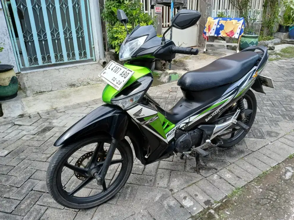 Supra x jual cpt 125 2013 kondisi sgt bagus ssmsat ikt manyar