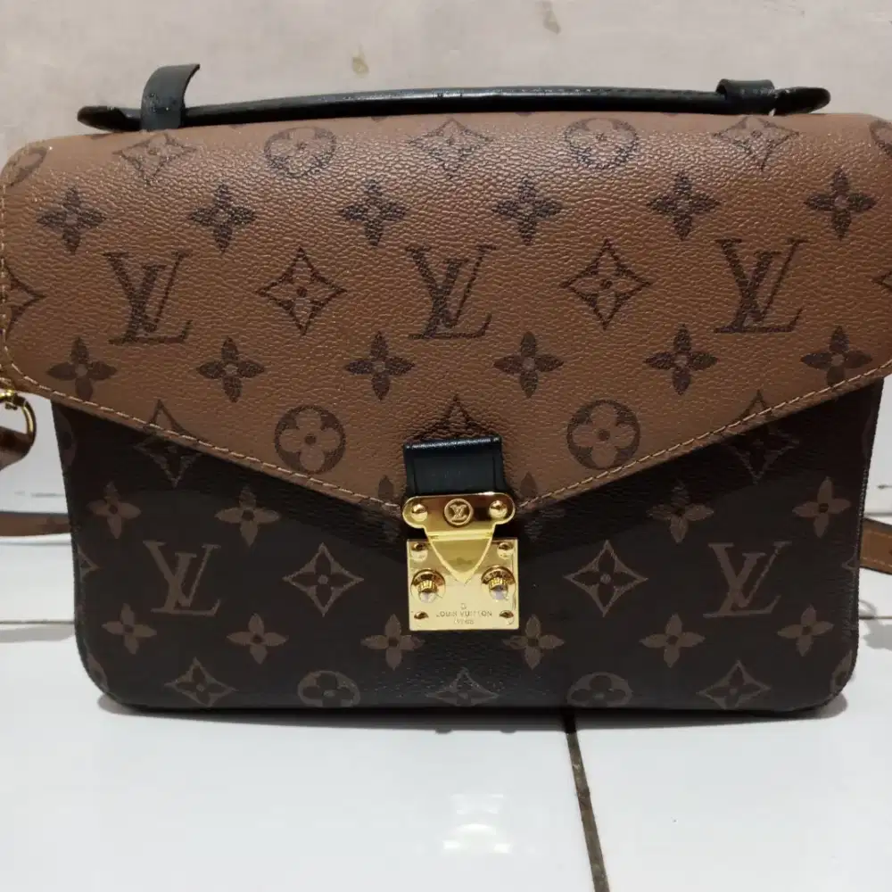 Tas Louis vuitton