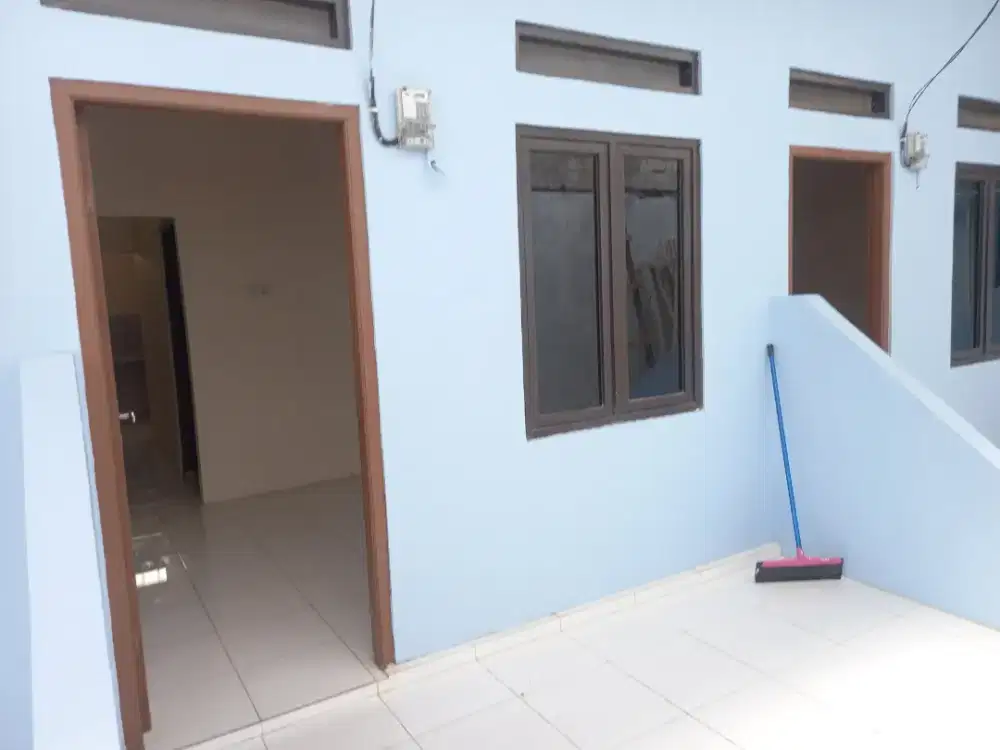 Disewakan kontrakan 3 sekat (dekat SPBU Graharaya)