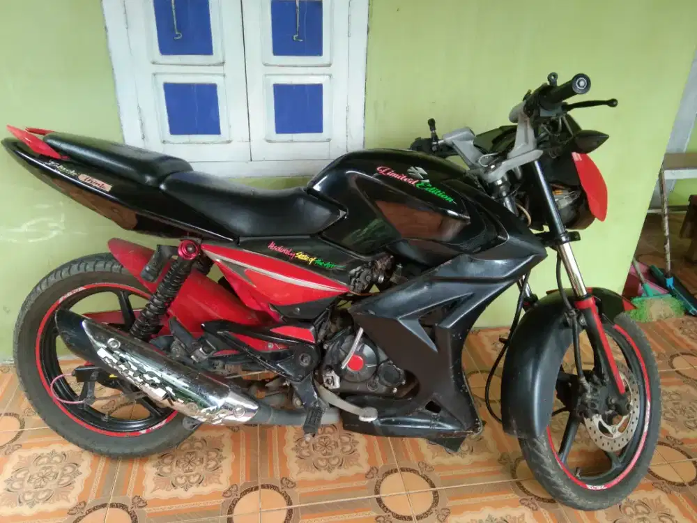 Jual motor motor Pulsar p 135 Ls