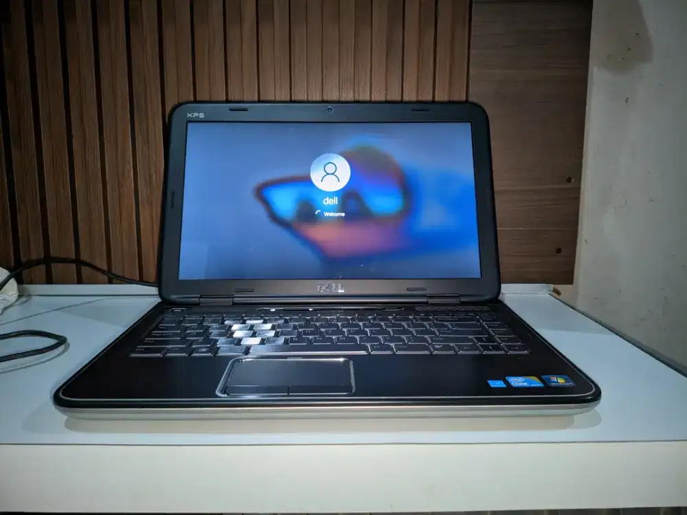 Laptop Dell Xps L401X