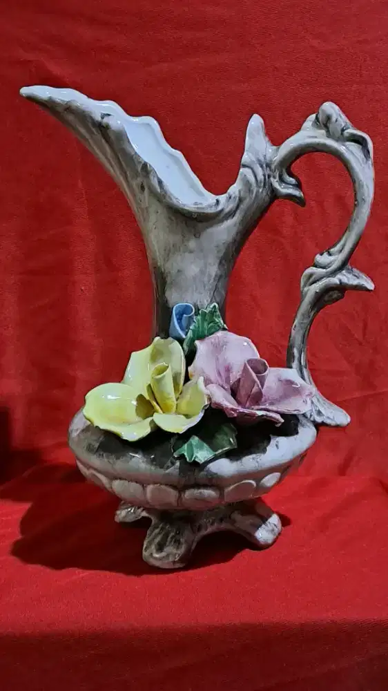 Vas Bunga Keramik  Capodemonte