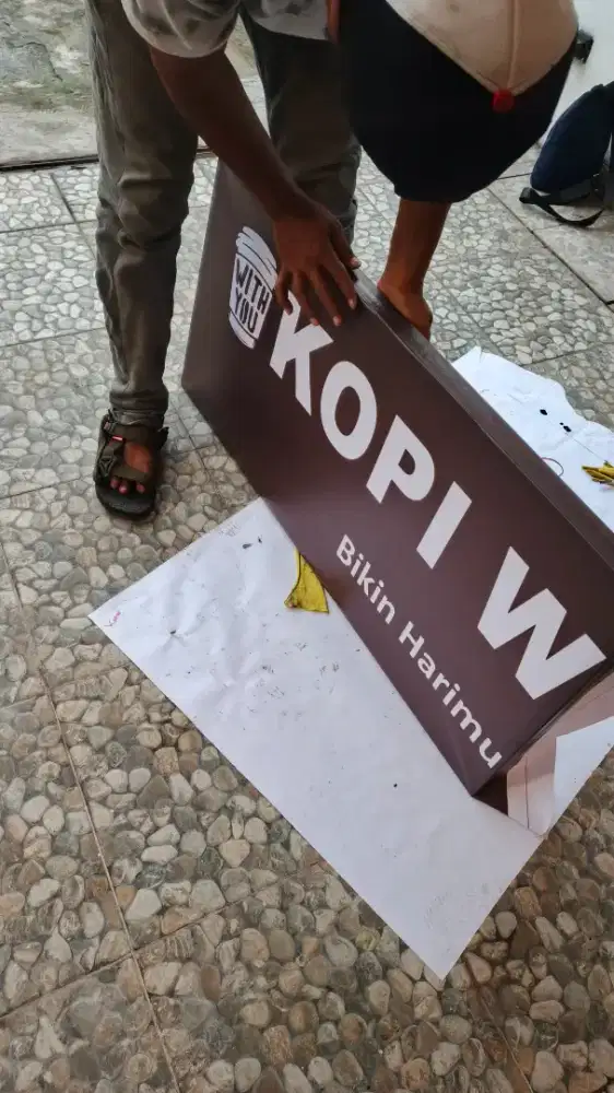 Plangkan pigura lipat besi jagrak segitiga unt coffeshop kuliner CFD