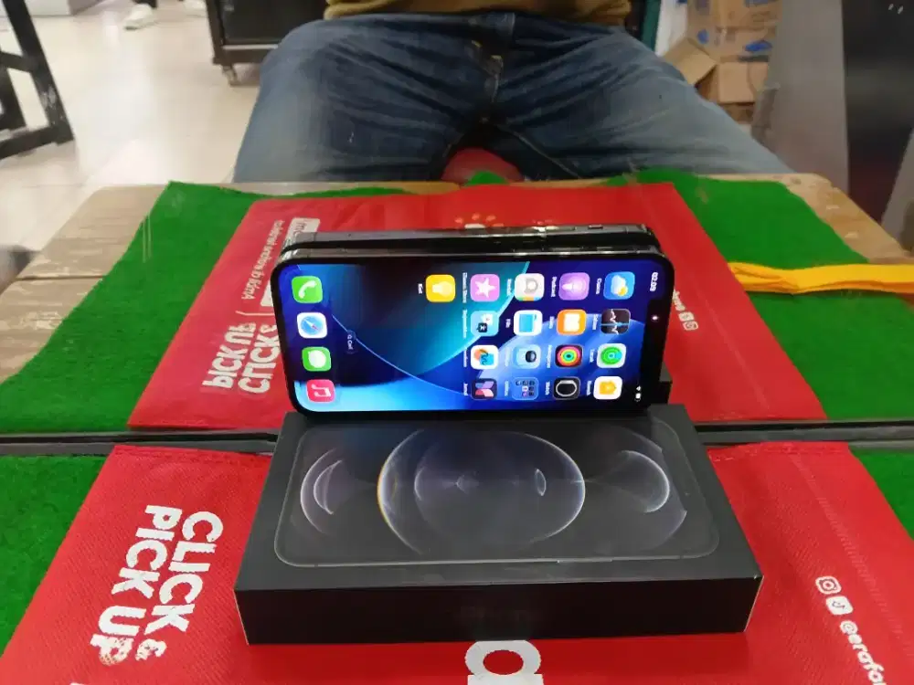 Iphone 12 pro 128 gb Ibox lengkap mulus normal