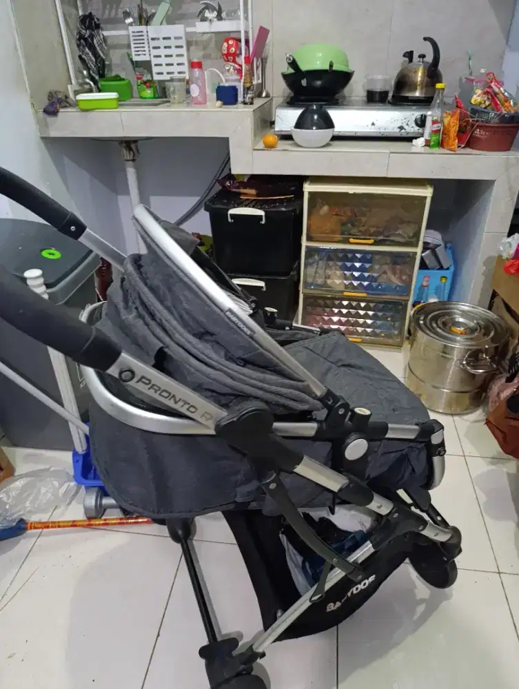 Stroller babbydoes pronto  bekas kondisi sangat baik